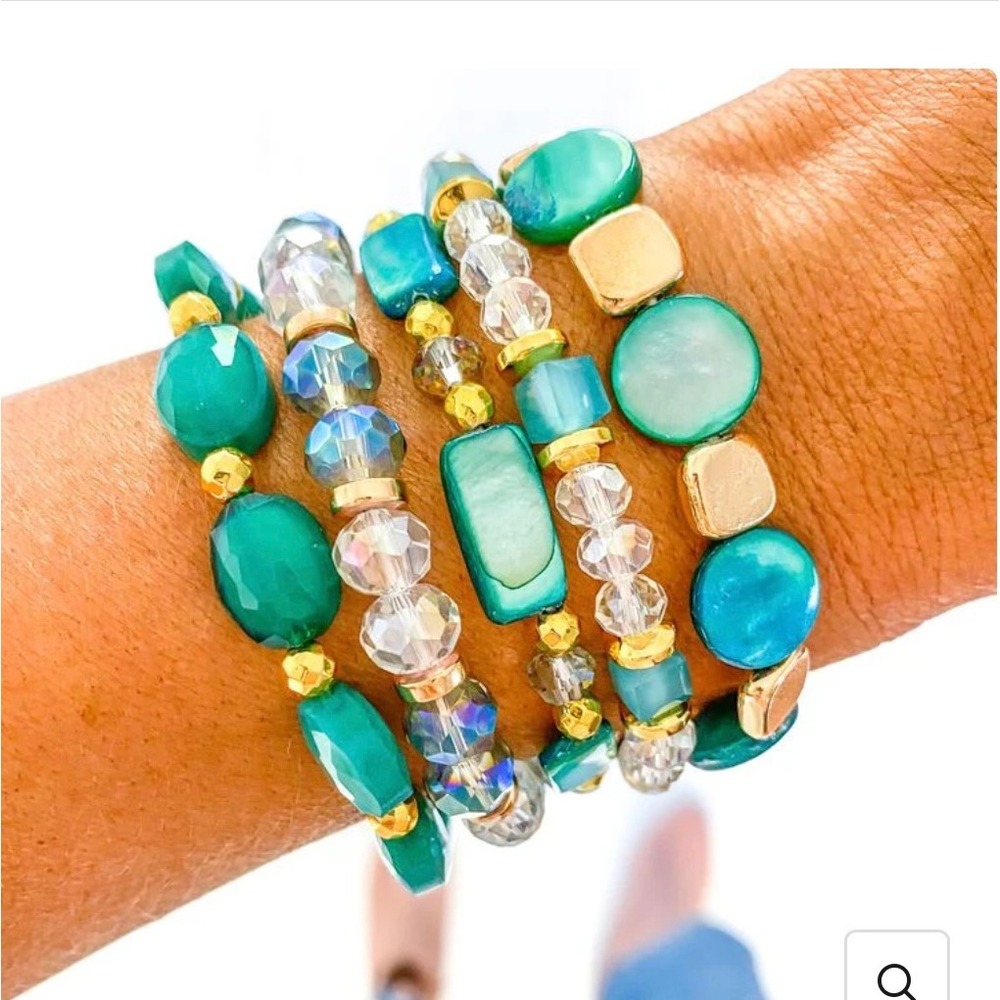 Savvy Bling Stretch Bracelet Set Womens OS Turquoise Gold Beaded Boho 5pc NEW